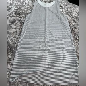 A New Day Casual Shift Crew Neck Sleeveless Dress - Size Medium - Gently Used